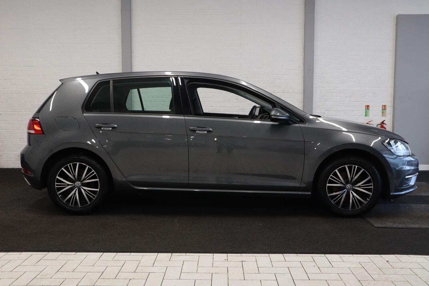 Used Volkswagen Golf for sale - 76200913: Photo 8