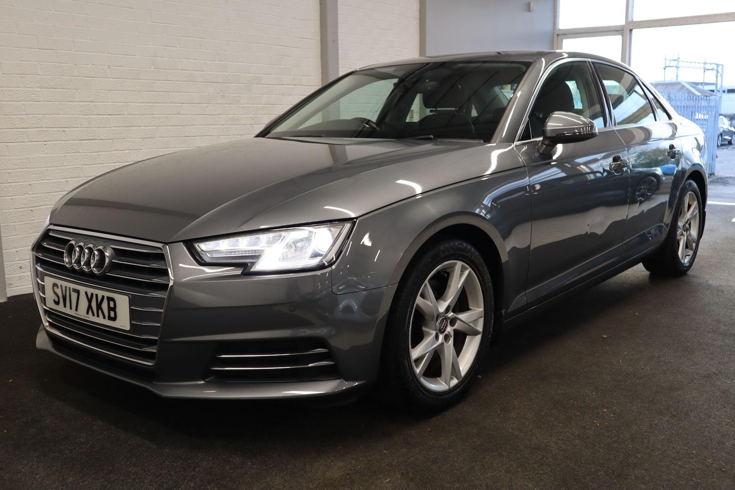 Used Audi A4 2017 for sale - 76336120: Photo 1