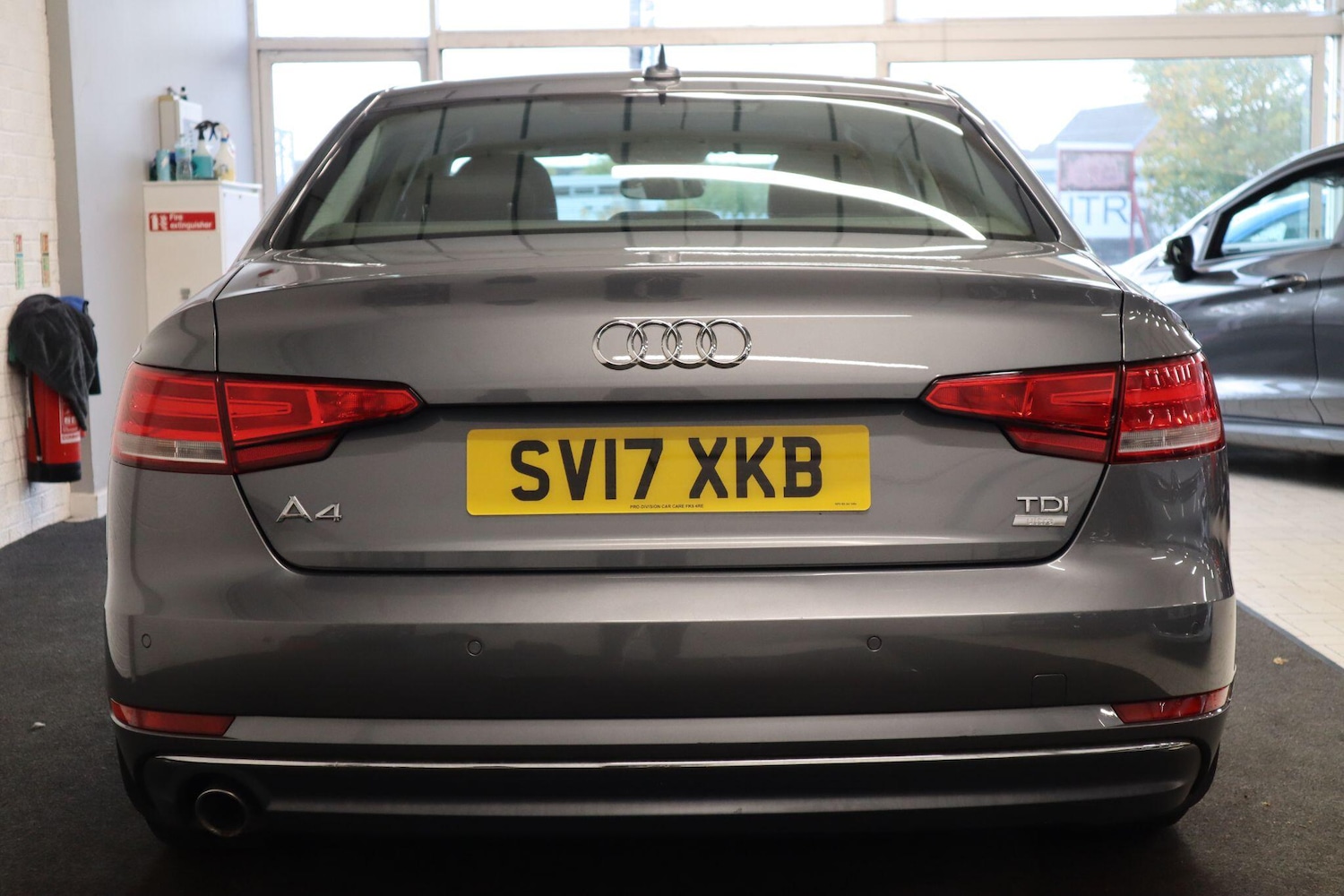 Used Audi A4 2017 for sale - 76336120: Photo 10