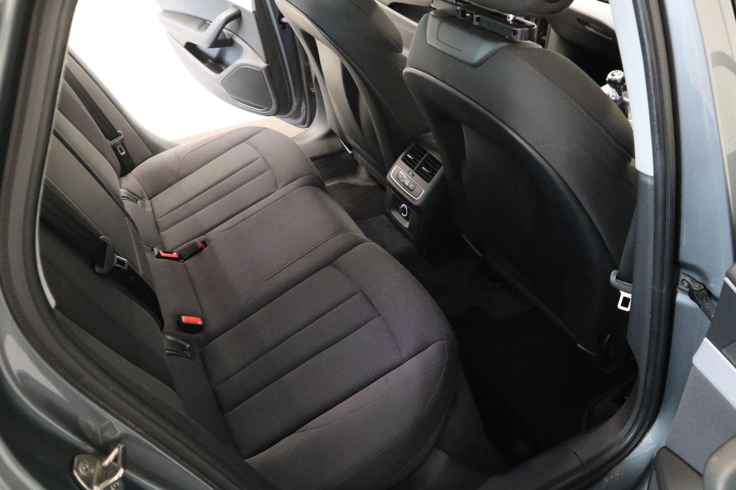 Used Audi A4 2017 for sale - 76336120: Photo 13
