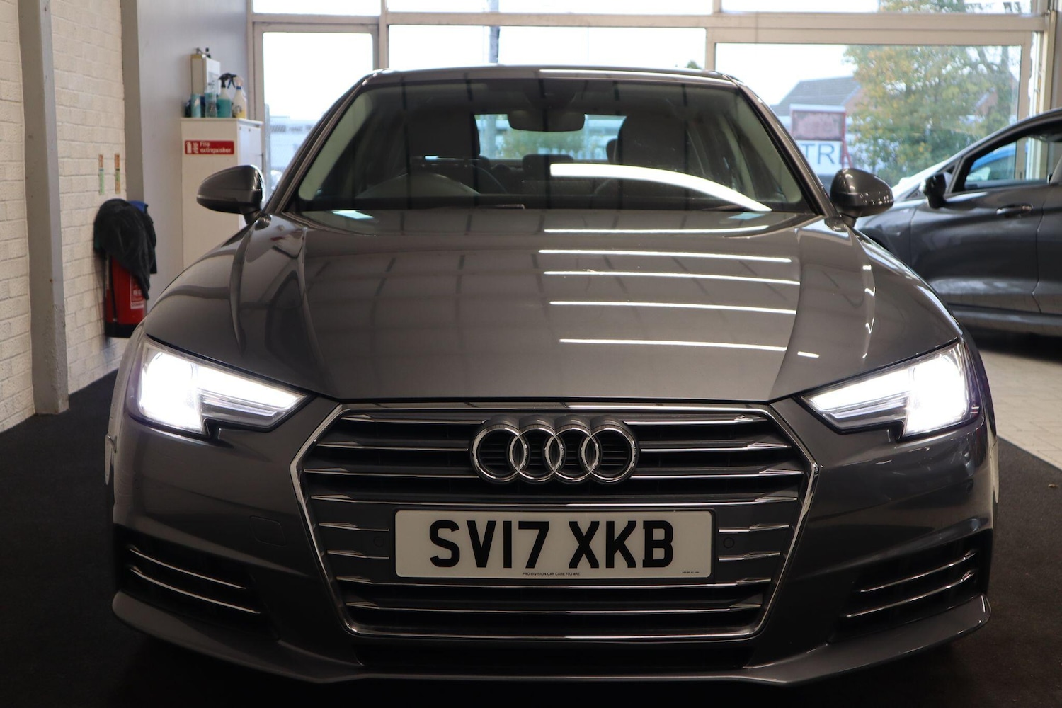 Used Audi A4 2017 for sale - 76336120: Photo 6