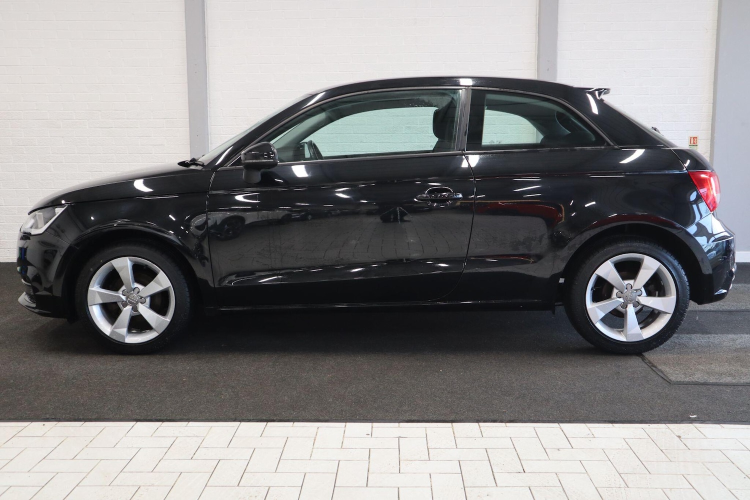 Used Audi A1 2016 for sale - 76786405: Photo 3