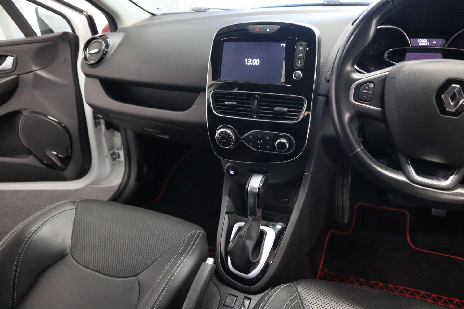 Used Renault Clio for sale - 76865751: Photo 13