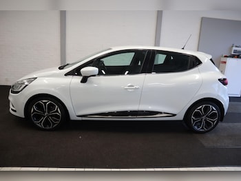 Used Renault Clio 2017 for sale - 76865751: Photo