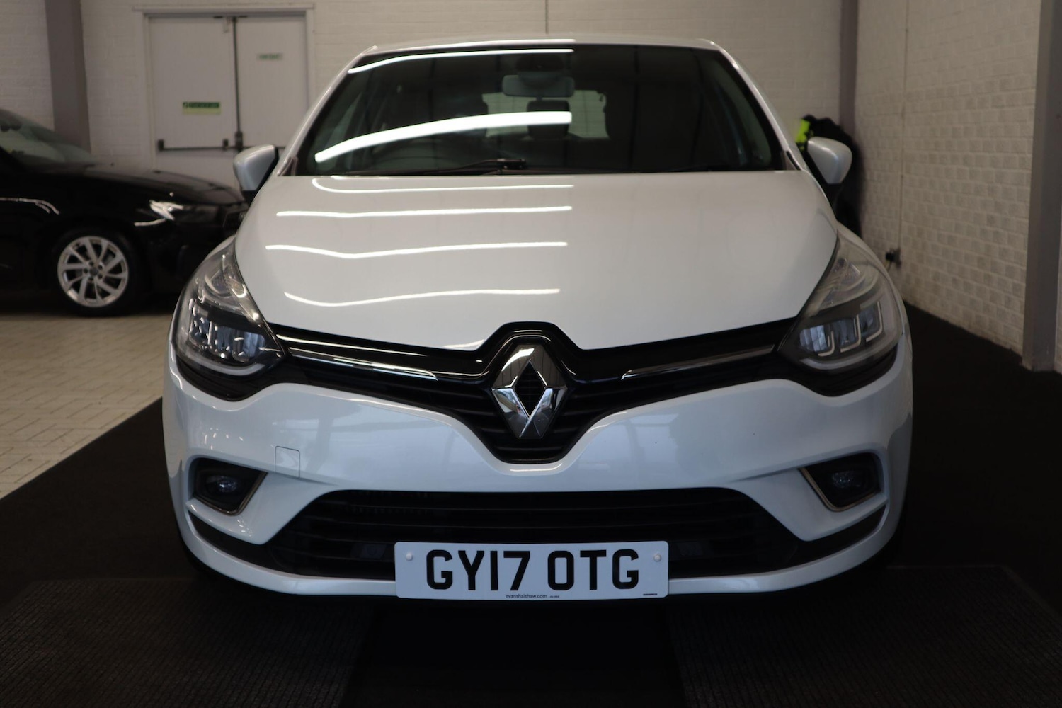 Used Renault Clio for sale - 76865751: Photo 6