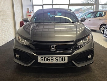 Used Honda Civic 2019 for sale - 78245373: Photo