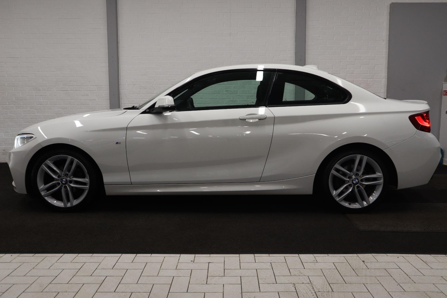 Used BMW 2 Series 2017 for sale - 76786408: Photo 3