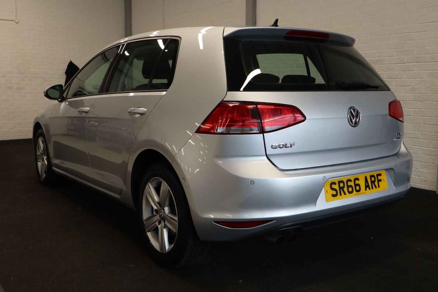 Used Volkswagen Golf 2017 for sale - 76337478: Photo 4