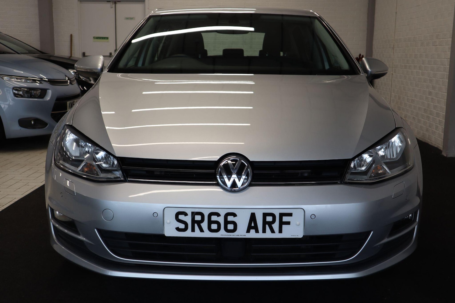 Used Volkswagen Golf 2017 for sale - 76337478: Photo 6