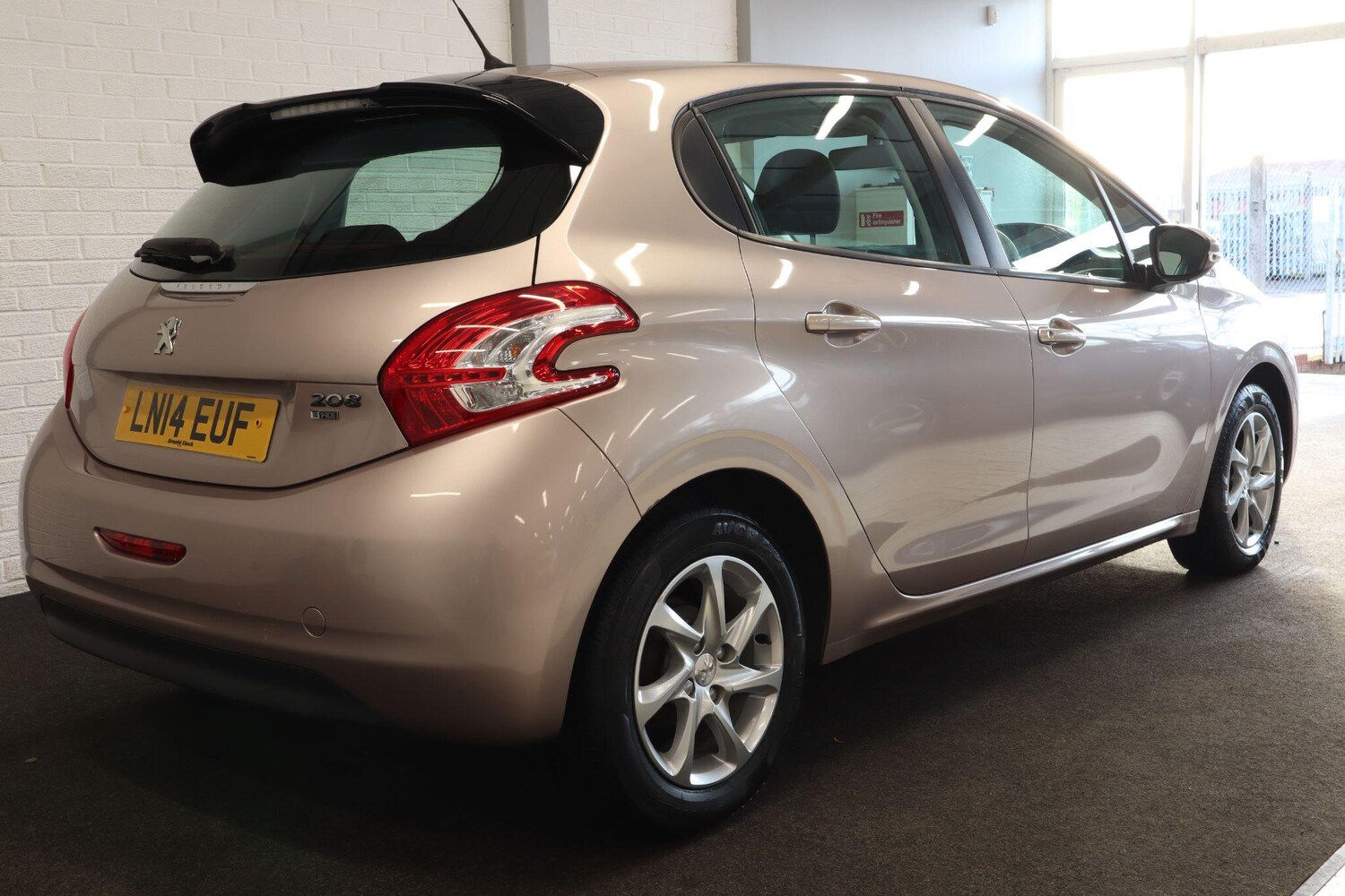 Used Peugeot 208 for sale - 77585801: Photo 8