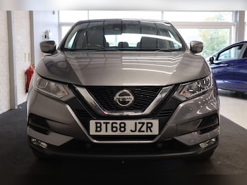 Used Nissan Qashqai 2018 for sale - 76294695: Photo 2