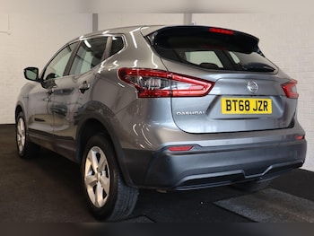 Used Nissan Qashqai 2018 for sale - 76294695: Photo 4