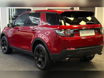 Used Land Rover Discovery Sport 2017 for sale - 79708609: Photo