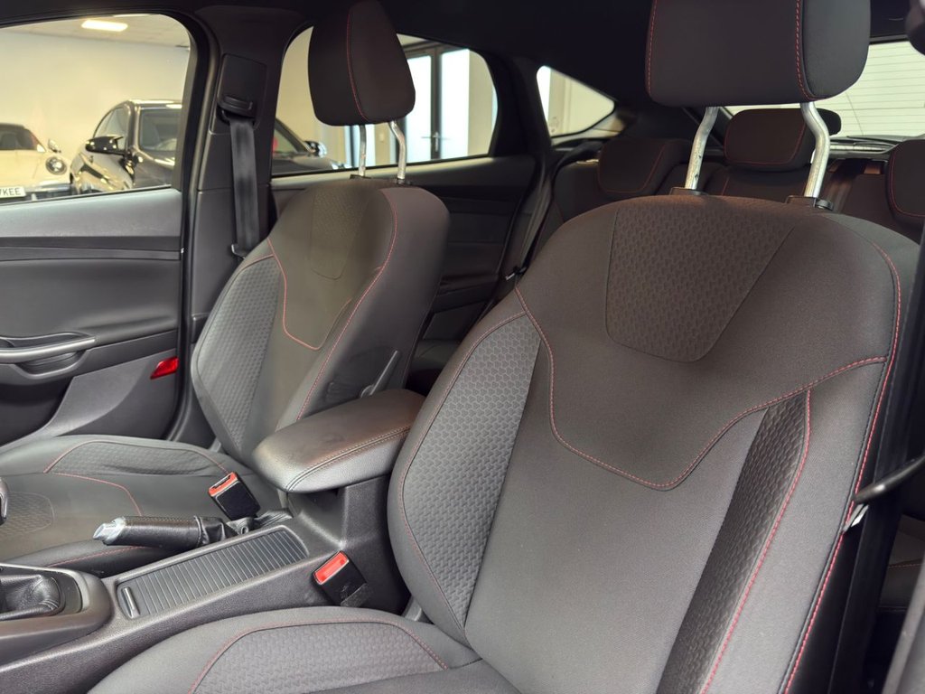 Used Ford Focus 2018 for sale - 76582698: Photo 14