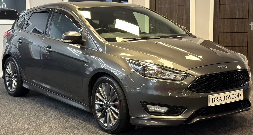 Used Ford Focus 2018 for sale - 76582698: Photo 3