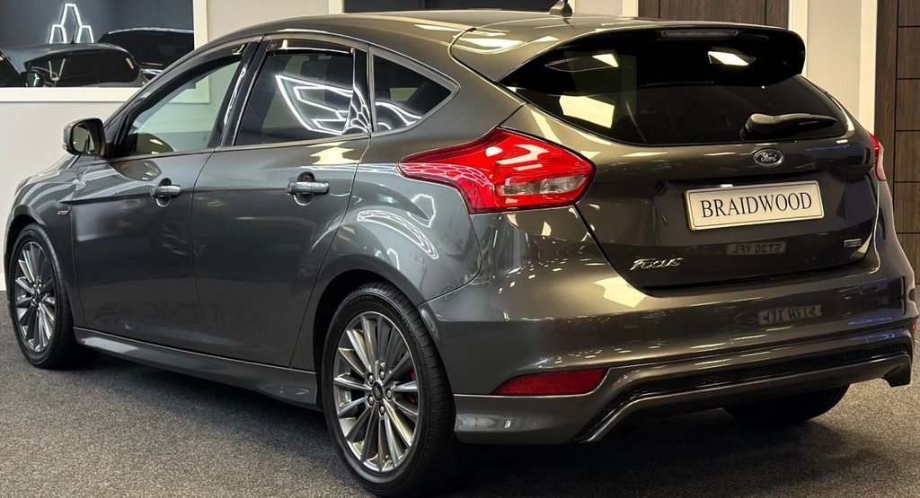 Used Ford Focus 2018 for sale - 76582698: Photo 4