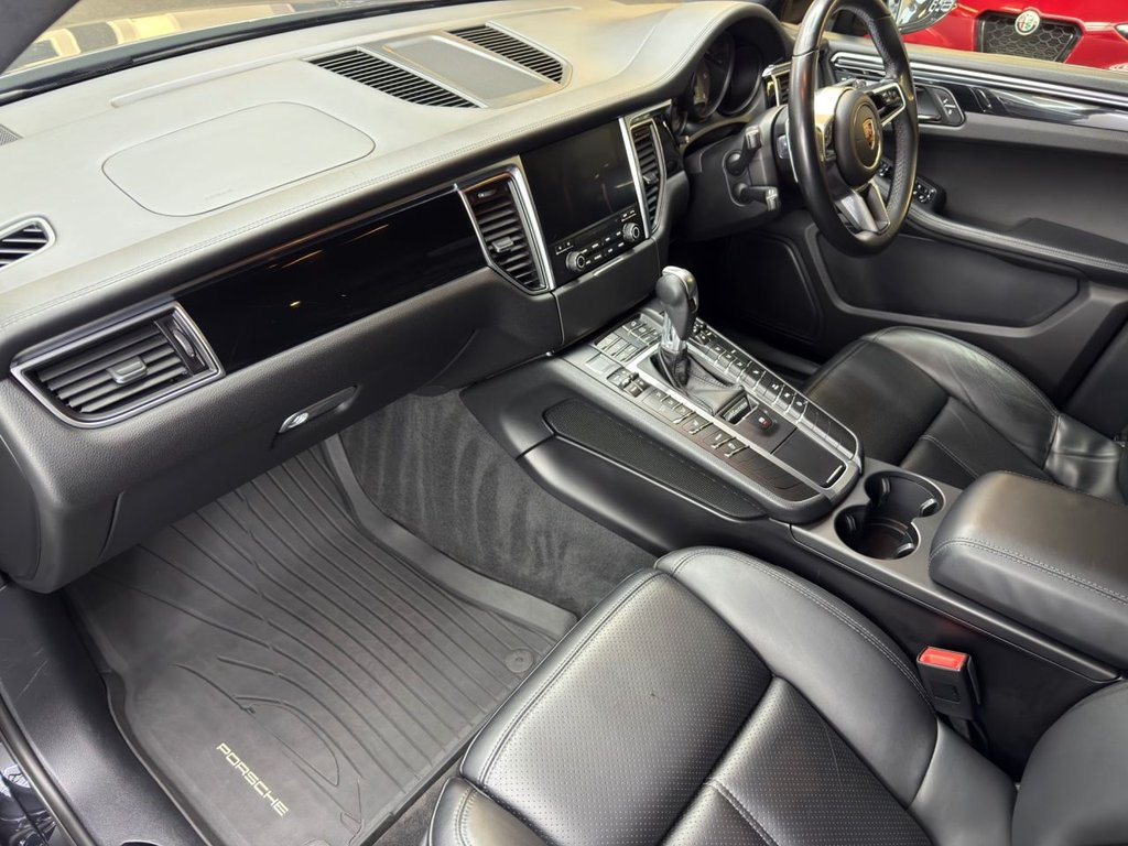 Used Porsche Macan 2016 for sale - 77161689: Photo 17