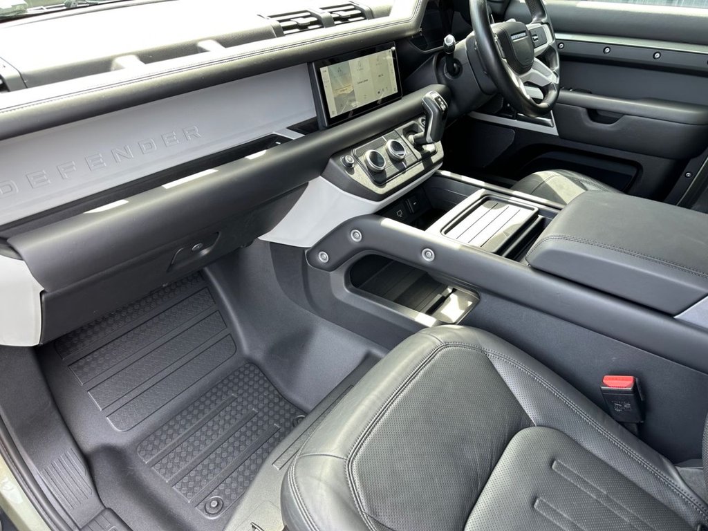 Used Land Rover Defender 2021 for sale - 77110714: Photo 15
