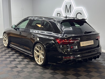 Used Audi RS4 2022 for sale - 77927241: Photo