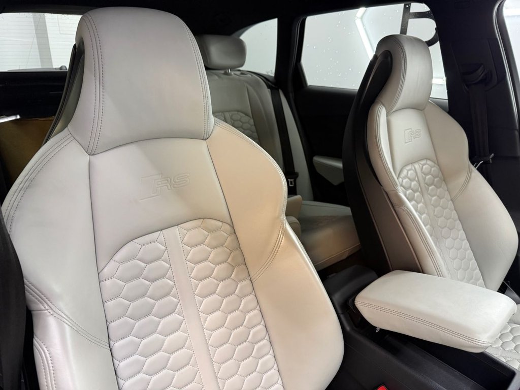 Used Audi RS4 2022 for sale - 77927241: Photo 5