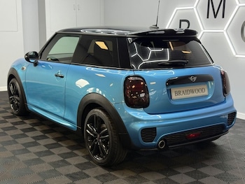 Used MINI Hatch 2019 for sale - 78102853: Photo