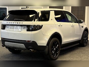 Used Land Rover Discovery Sport 2017 for sale - 78336452: Photo