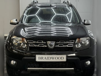 Used Dacia Duster 2015 for sale - 78219352: Photo