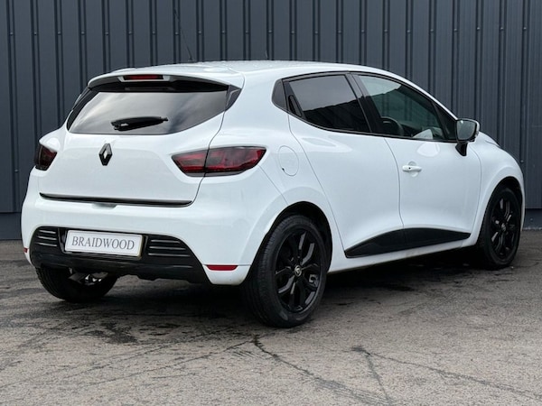 Used Renault Clio 2017 for sale - 76250170: Photo 2
