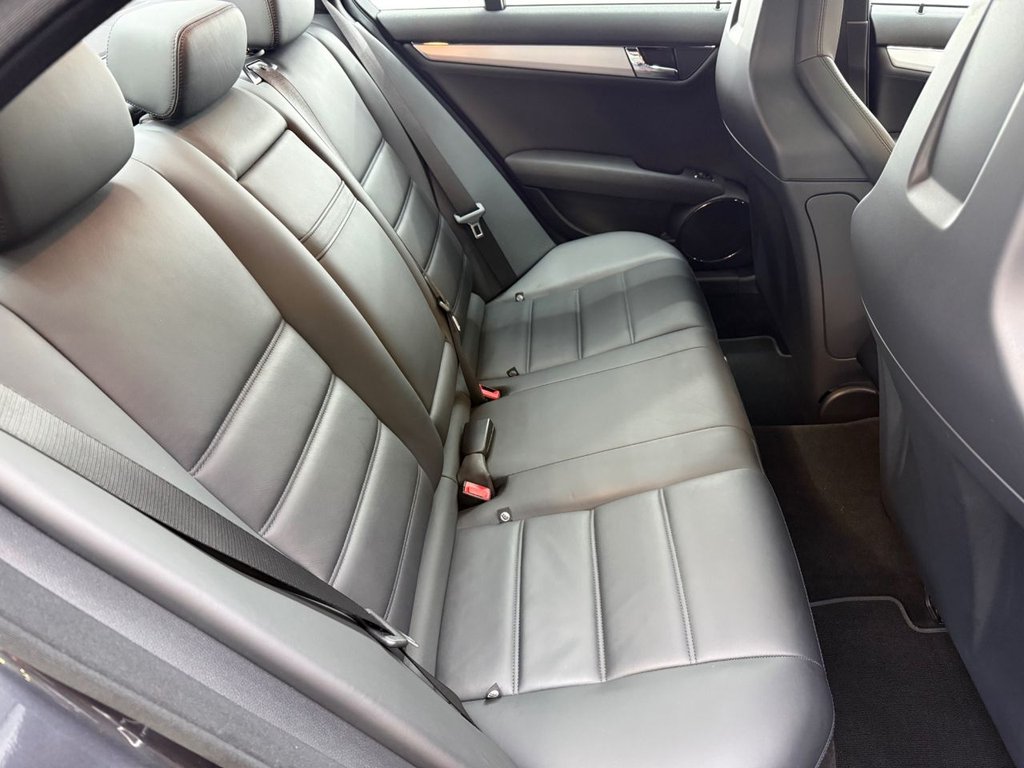 Used Mercedes-Benz C Class 2010 for sale - 77397360: Photo 10