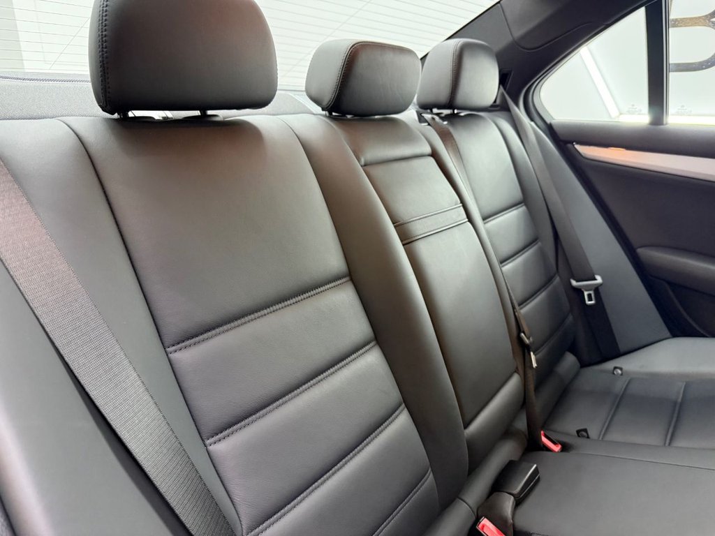 Used Mercedes-Benz C Class 2010 for sale - 77397360: Photo 11