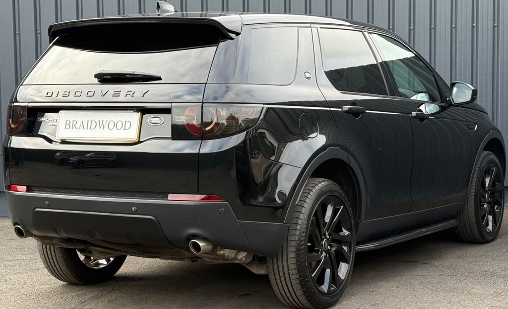 Used Land Rover Discovery Sport 2017 for sale - 76286153: Photo 3