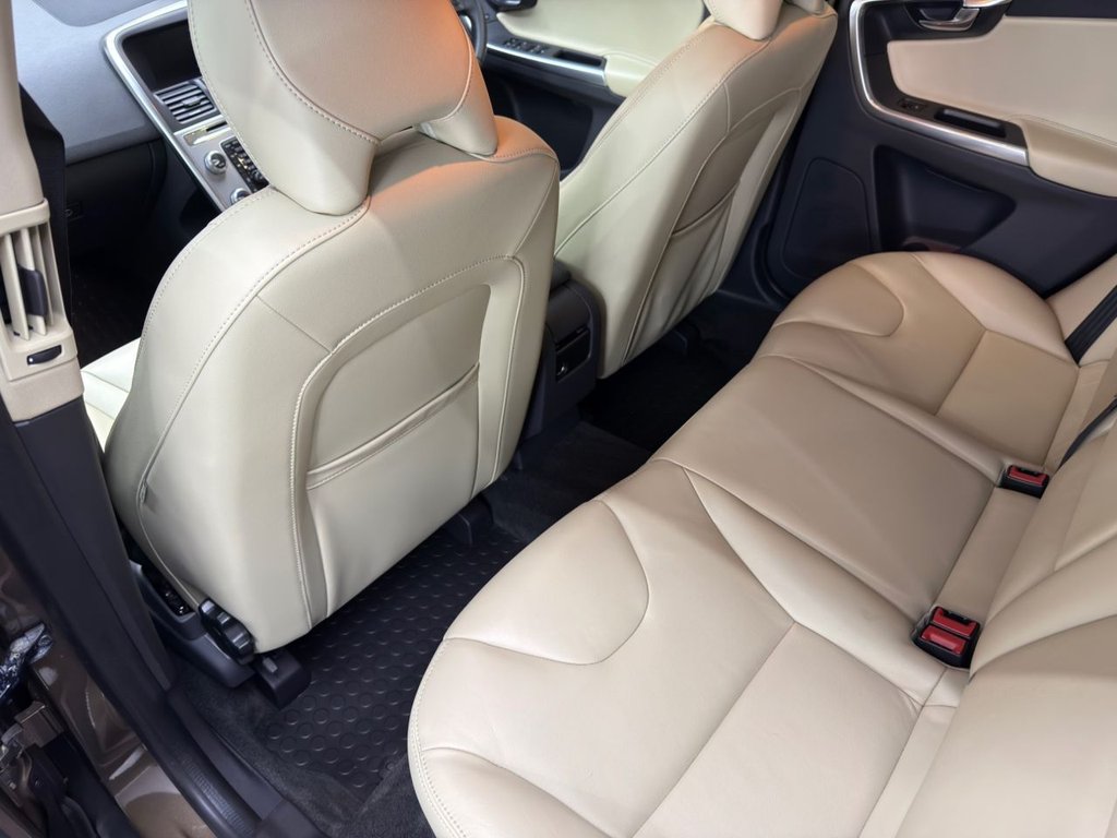 Used Volvo XC60 2016 for sale - 77021826: Photo 12