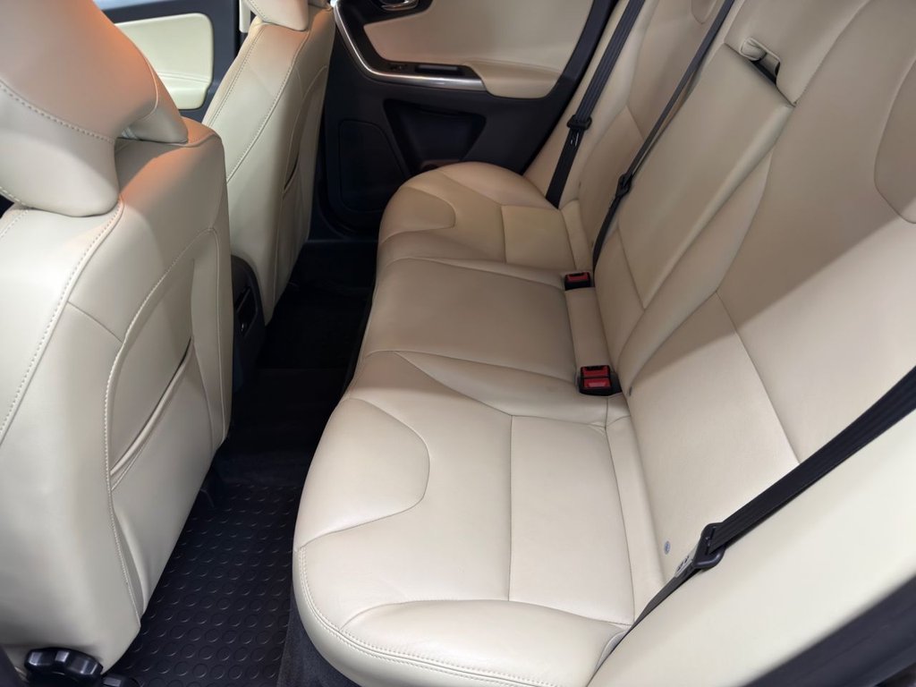 Used Volvo XC60 2016 for sale - 77021826: Photo 13