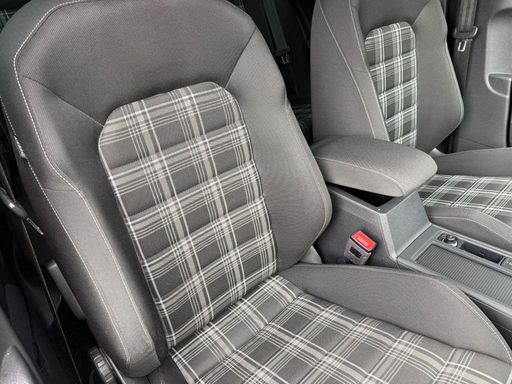 Used Volkswagen Golf 2019 for sale - 76228990: Photo 12