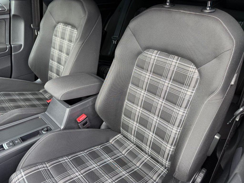 Used Volkswagen Golf 2019 for sale - 76228990: Photo 18