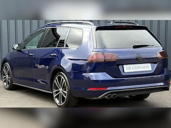 Used Volkswagen Golf 2019 for sale - 76228990: Photo