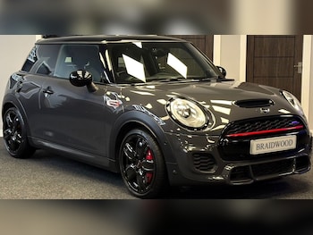 Used MINI Hatch 2017 for sale - 77014411: Photo