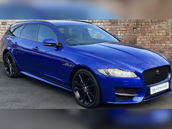 Used Jaguar XF 2019 for sale - 76061568: Photo
