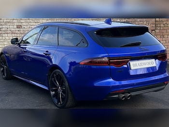 Used Jaguar XF 2019 for sale - 76061568: Photo