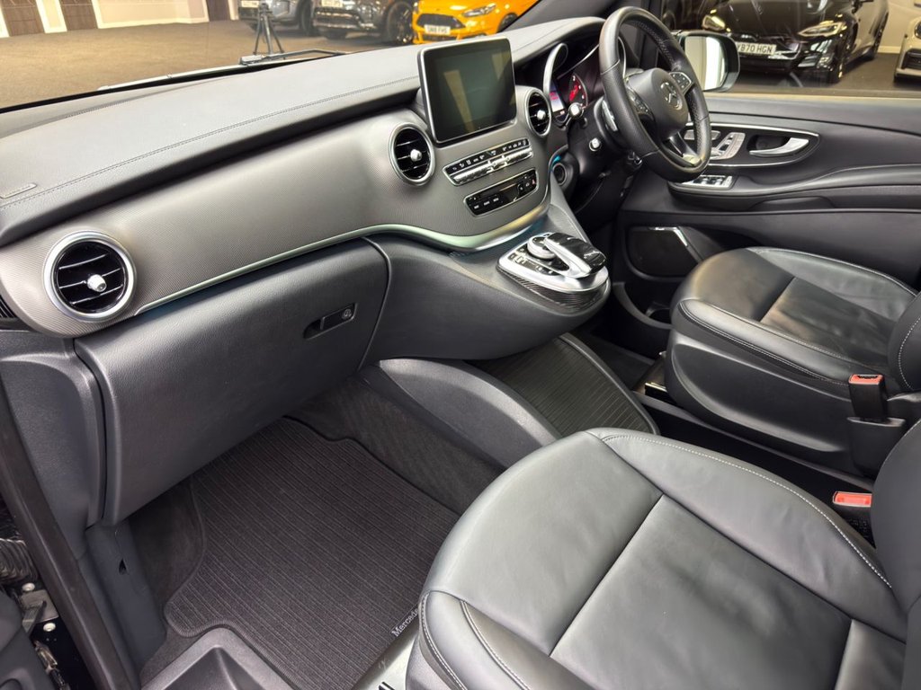 Used Mercedes-Benz V-Class 2016 for sale - 76445859: Photo 14