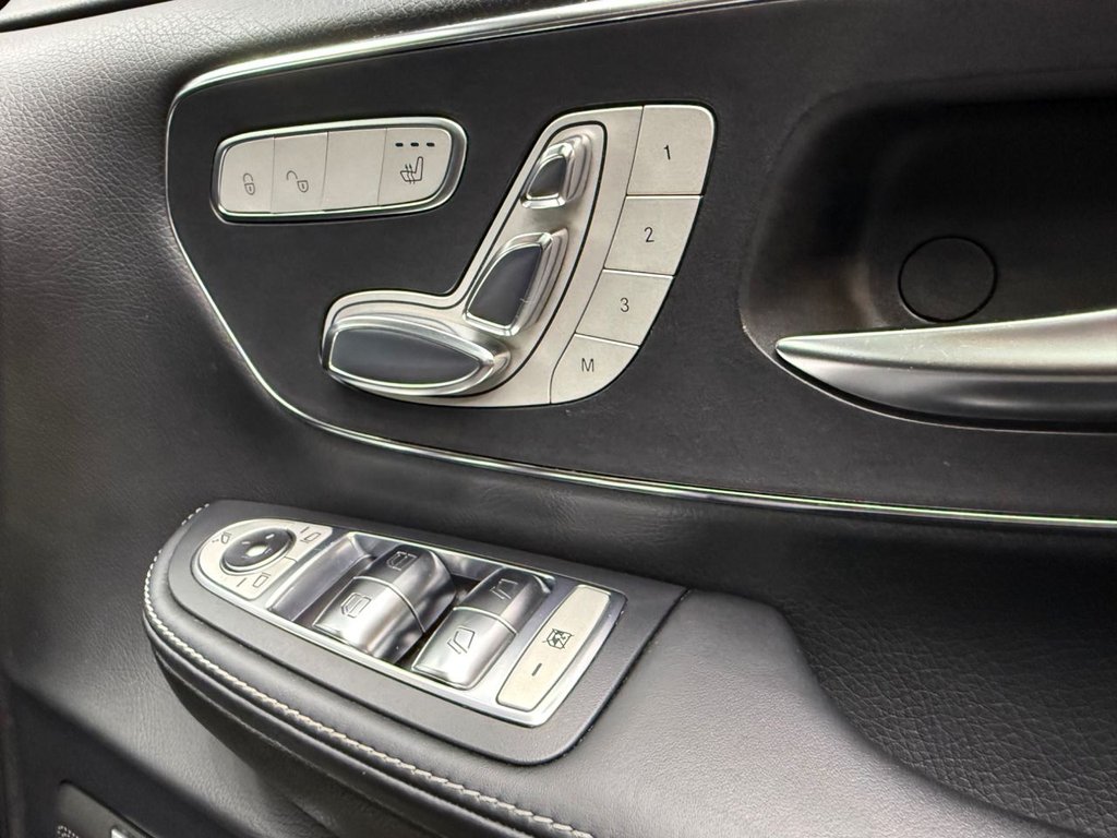 Used Mercedes-Benz V-Class 2016 for sale - 76445859: Photo 21