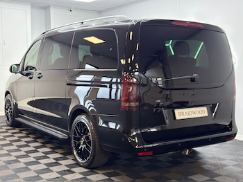 Used Mercedes-Benz V-Class 2016 for sale - 76445859: Photo