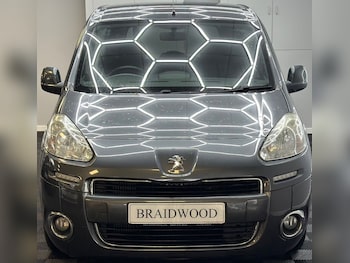 Used Peugeot Partner Tepee 2014 for sale - 77936939: Photo