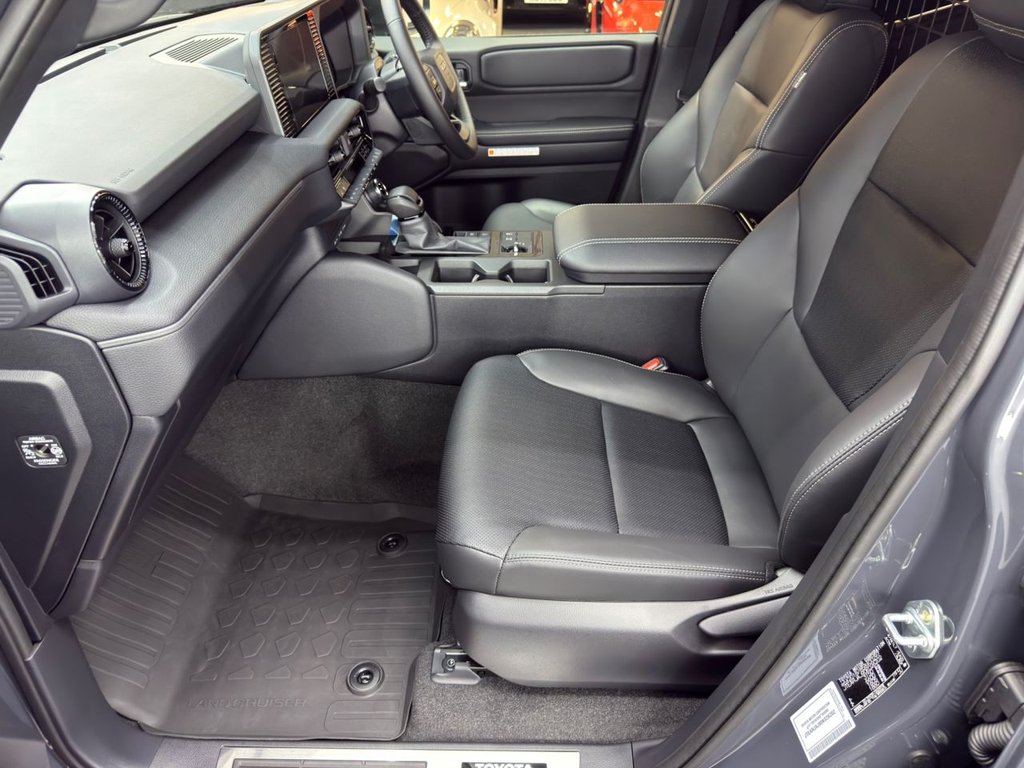 Used Toyota Land Cruiser 2025 for sale - 77672781: Photo 11