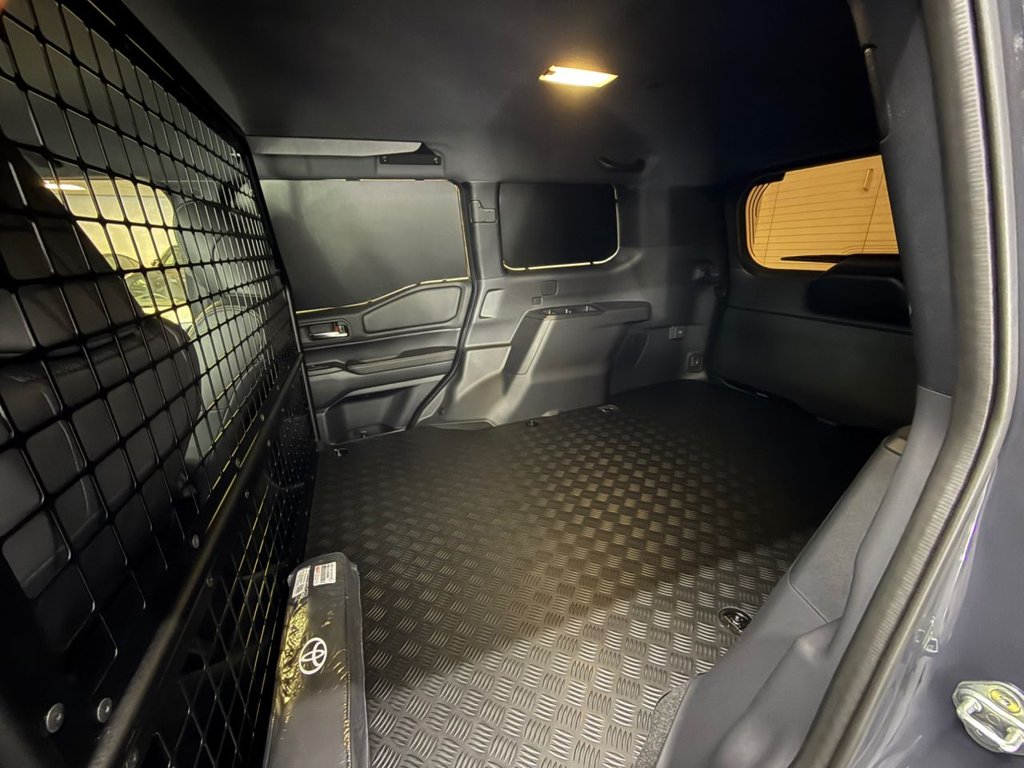 Used Toyota Land Cruiser 2025 for sale - 77672781: Photo 14