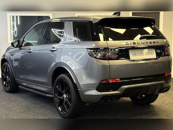 Used Land Rover Discovery Sport 2022 for sale - 79177871: Photo