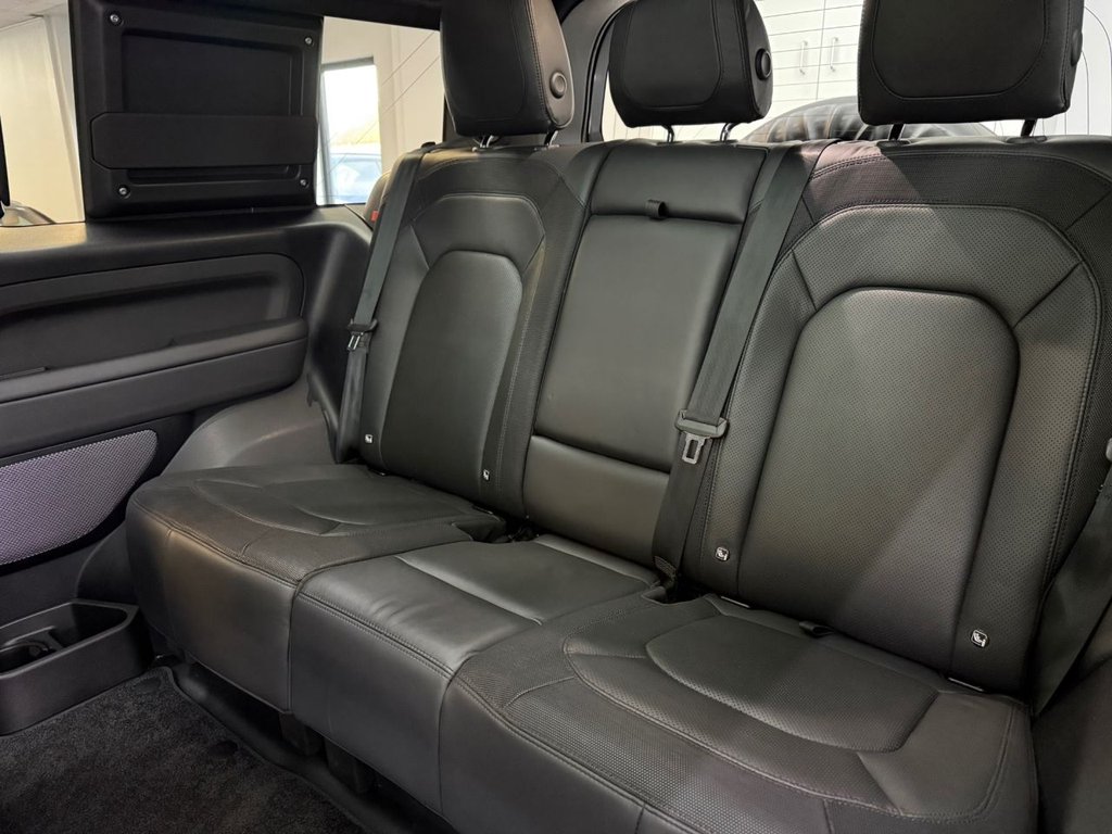 Used Land Rover Defender 2024 for sale - 77563861: Photo 11