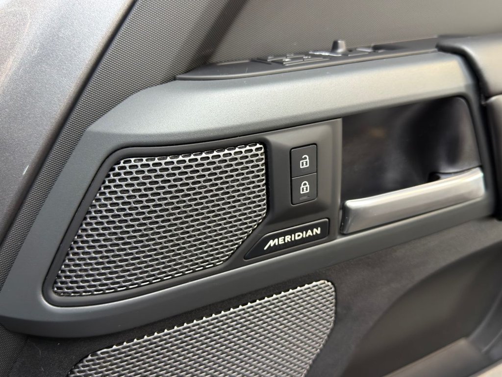 Used Land Rover Defender 2024 for sale - 77563861: Photo 22