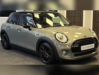 Used MINI Hatch 2017 for sale - 79300289: Photo