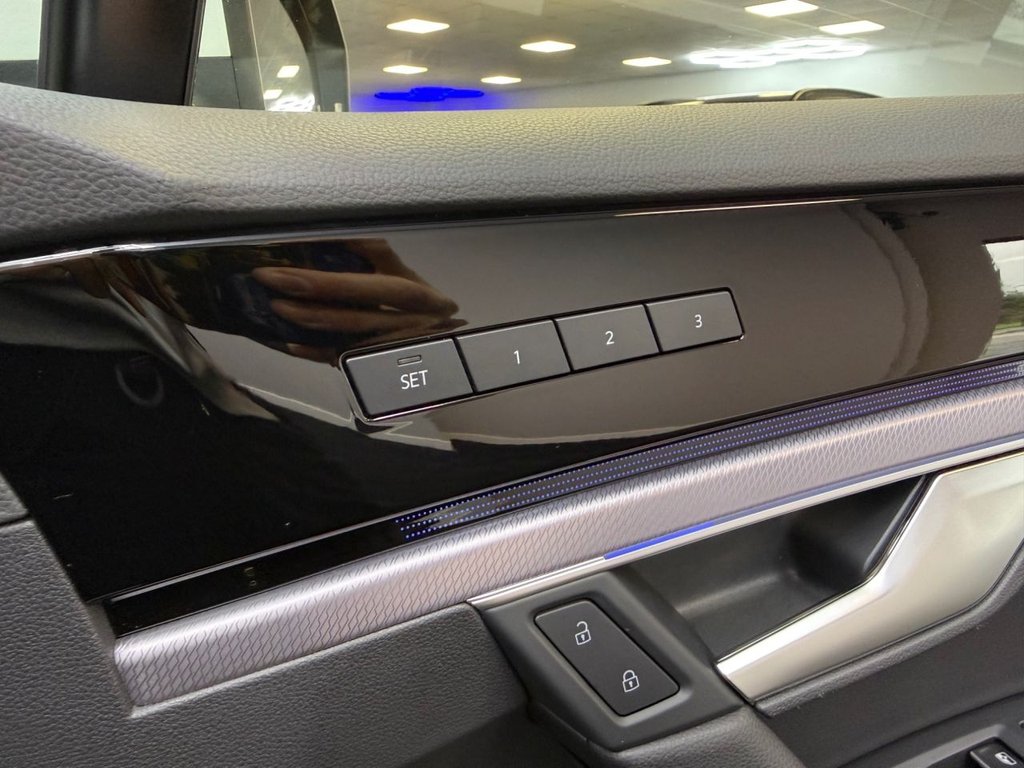 Used Volkswagen Touareg 2023 for sale - 77397302: Photo 24